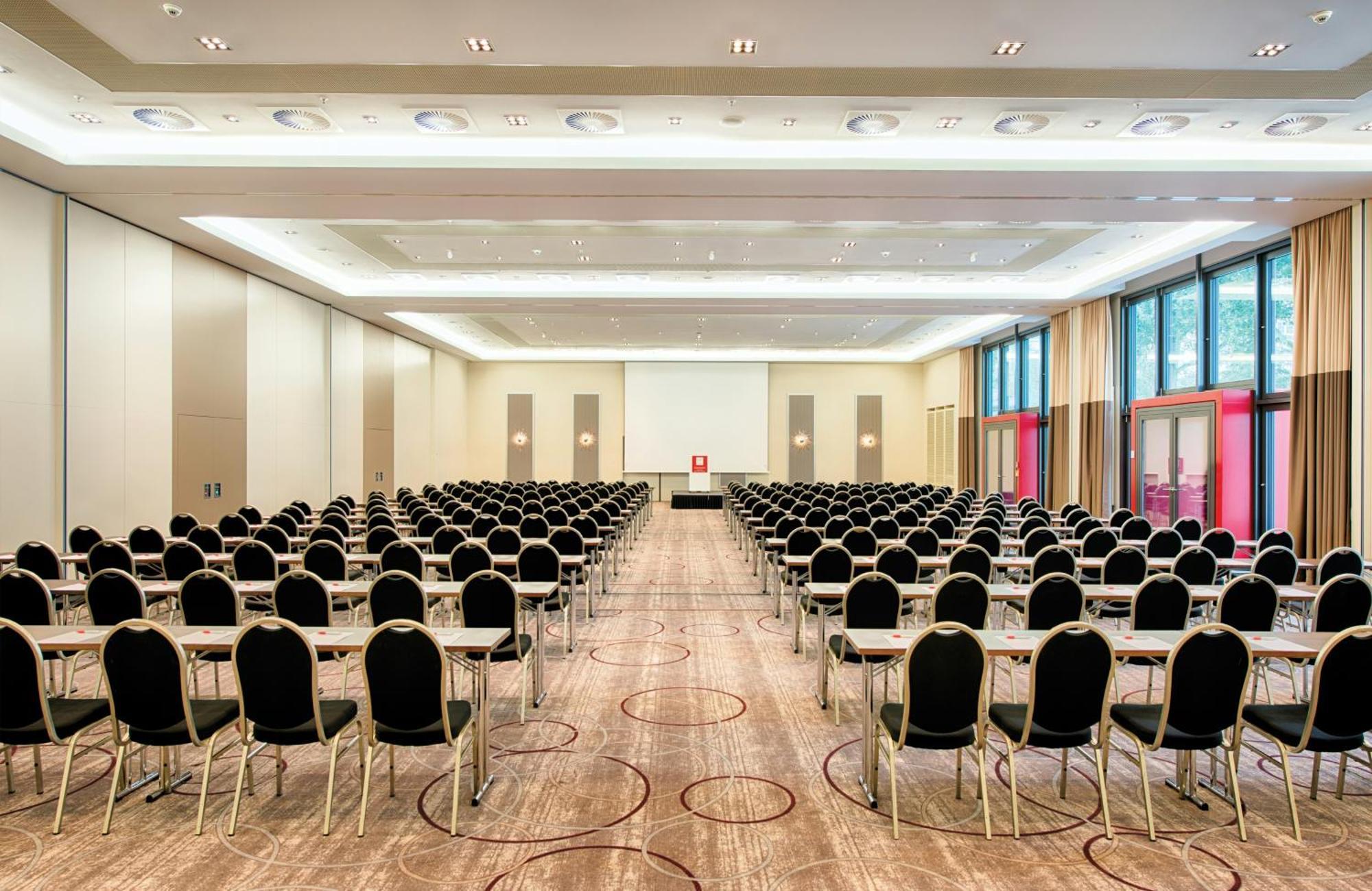 Leonardo Royal Hotel Berlin Alexanderplatz — Photos 2